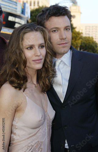 Jennifer Garner And Ben Affleck Pose At Daredevil Premiere Buy