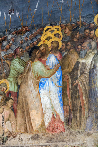 Cuadros en Lienzo Padua - The frescos Judas kiss in Baptistery of Duomo or The Cathedral of Santa Maria Assunta by Giusto de Menabuoi (1375-1376)