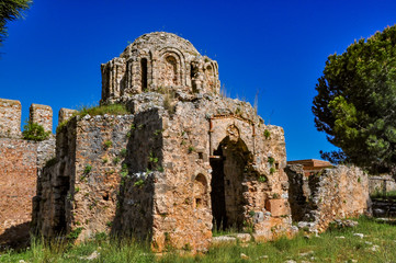 Canvas Print - Ruins of an ancient Byzantine church in Alanya castle, Turkey
