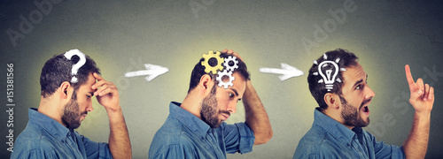 Fotografía thoughtful, finding solution young man with question gear mechanism, light bulb signs