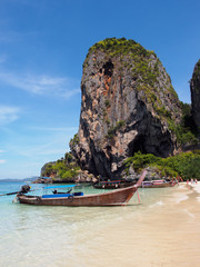 Wall Mural - Longtail boat on Railay beach in Krabi, Thailand