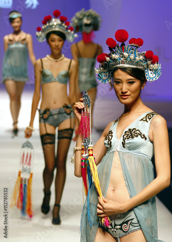 the beijinger lingerie show Show me your dick danny piemels
