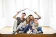 © drubig-photo - Familie träumt vom Haus