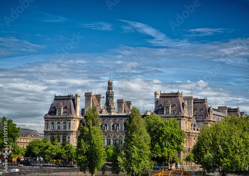 ratusz-w-paryzu-hotel-de-ville-de-paris-siedziba-miejscowej-rady-miejskiej
