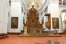 Altar Of Church Of St. Cajetan With Intricate Carvings In Old Goa, India. Saint Cajetan Church Is A 17 Th Century Church Built By The Portuguese In Corinthian Style.