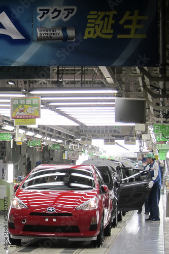 Toyota Aqua The World S Est And Most Fuel Efficient Fuel Efficient Conventional Hybrid Car Is Seen At Final Stage Of Inspection A Factory The Automaker S Subsidiary Kanto Auto Works In Kanegasaki