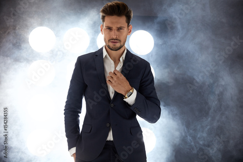 Closeup portrait of a handsome young man Fototapete