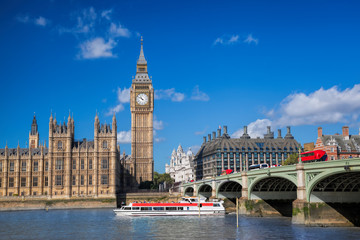 Fototapete - Big Ben and Houses of Parliament with boat in London, England, UK