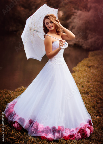 Red Outdoor Wedding Dresses