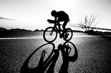 Fototapeta Krajobraz - Zeitfahren / Triathlon Silhouette