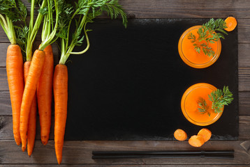 Canvas Print - Heap of ripe carrots.