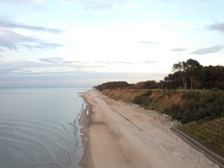 polnische ostesee beach strand küste wasser meer abends landschaft himmel natur sand welle cloud see sommer küstenlinie weiss 