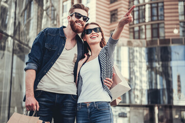 Canvas Print - Couple doing shopping