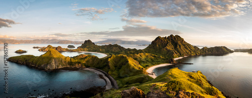 Fotomural Landscape view from the top of Padar island in Komodo islands, Flores, Indonesia