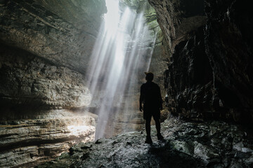 cave explorer