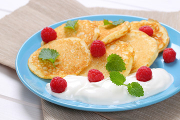 Poster - american pancakes with yogurt and raspberries