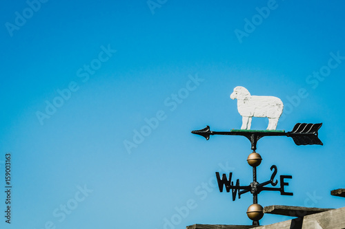 羊のオブジェの風見鶏 牧場のイメージ Stock Photo Adobe Stock
