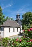 Fototapeta Na sufit - Barocke Dorfkirche in Lausnitz im Saale-Orla-Kreis
