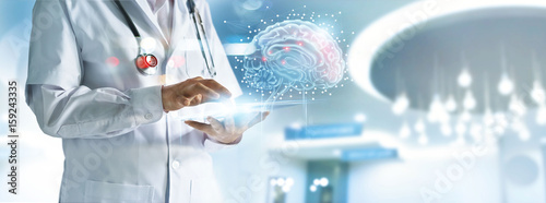 Zdjęcie XXL Doktorski sprawdza mózg testowanie wynik z komputerowym interfejsem, nowatorska technologia w nauki i medycyny pojęciu