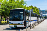 Fototapeta Miasto - 観光バス
