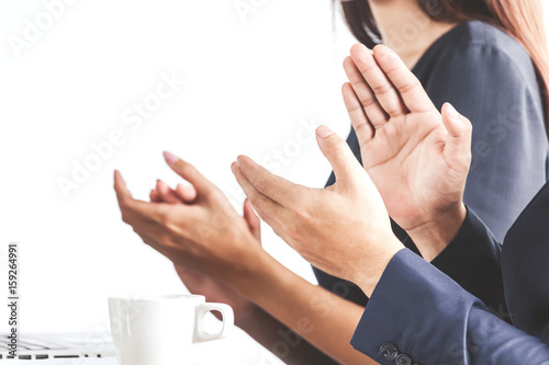 Fotografía Business people clapping hands in the meeting