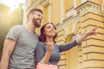  Young couple tourists city walk together vacation