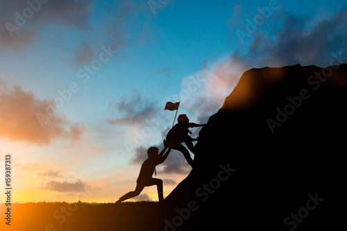 Fotografía Silhouette Team business engineer work connecting jigsaw puzzle piece together
