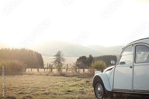Fotomural Voiture 2CV coucher de soleil