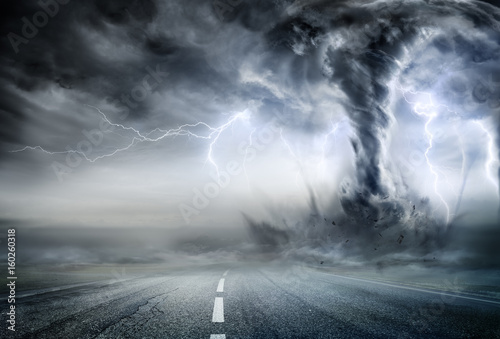 Fotografía Powerful Tornado On Road In Stormy Landscape