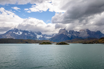 Canvas Print - Torres del Paine National Park - Patagonia, Chile