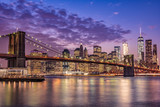 Fototapeta  - ブルックリン橋とニューヨークの夜景