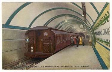 Wall Mural - Piccadilly Circus Tube. Date: 1906