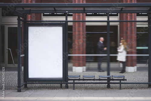 Fotomural Bus station billboard with blank copy space screen for your advertising text mes