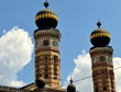 Maurischer Turm der Großen Synagoge mit verzierter Kuppel