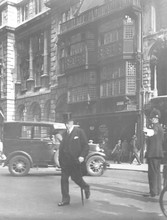 Fleet Street - 1930s. Date: 1930s