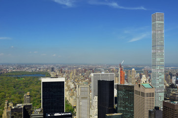 Fototapete - New York City skyline, central park and urban skyscrapers of Manhattan aerial view 

