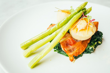 Canvas Print - Scallops shell with bacon and asparagus