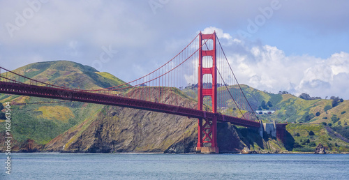 Plakat Niesamowity widok na most Golden Gate w San Francisco - SAN FRANCISCO - KALIFORNIA - 18 kwietnia 2017