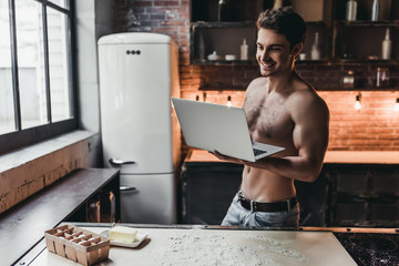 Poster - Man on kitchen