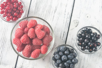 Canvas Print - Bowls of fresh berries