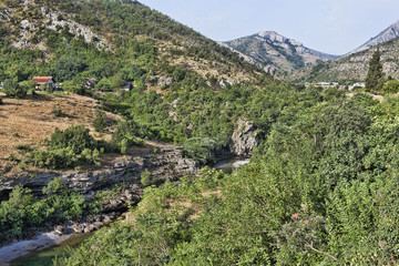 The canyon of the river Moraca, beginning