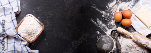 Fotomural ingredients for baking and kitchen utensils