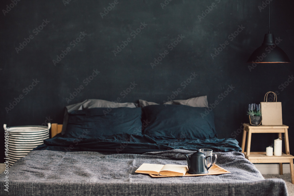 Obraz na płótnie Black bedroom in loft style w salonie