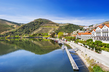 Pinhao town with Douro river and vineyards in Douro valley, Portugal