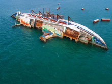 Boat Crashes In The Sea, Cruise Ship ,accident ,Shipwreck