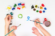 © okskukuruza - Child's hands painting