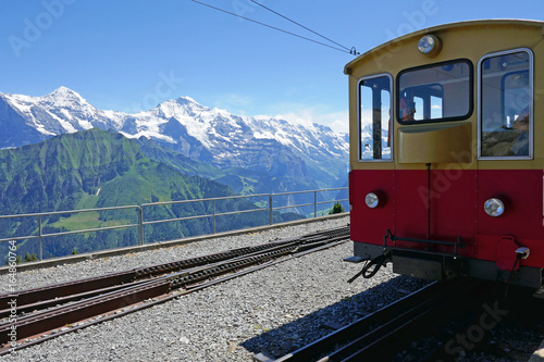 Fotografía schynige platte, bahnhof, schweiz