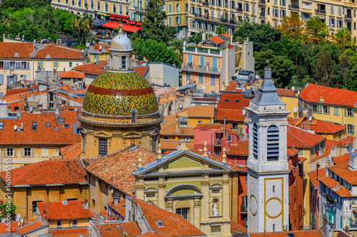 Fotomural Terracotta rooftops of the Old Town, Vieille Ville in Nice on the French Riviera