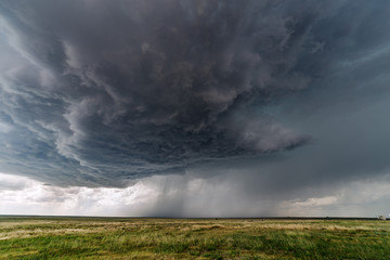 Wall Mural - dark storm clouds from supercell thunderstorm