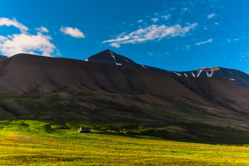 Wallpaper norway landscape nature of the mountains of Spitsbergen Longyearbyen Svalbard building city on a polar day with arctic summer in the sunset and blue sky with clouds